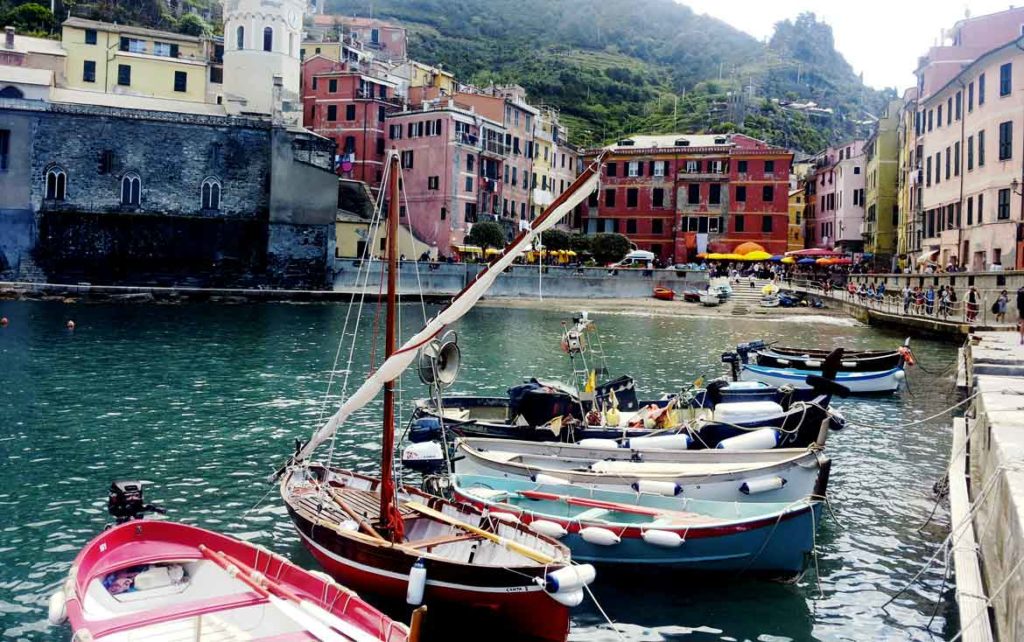 cinque terre in barca